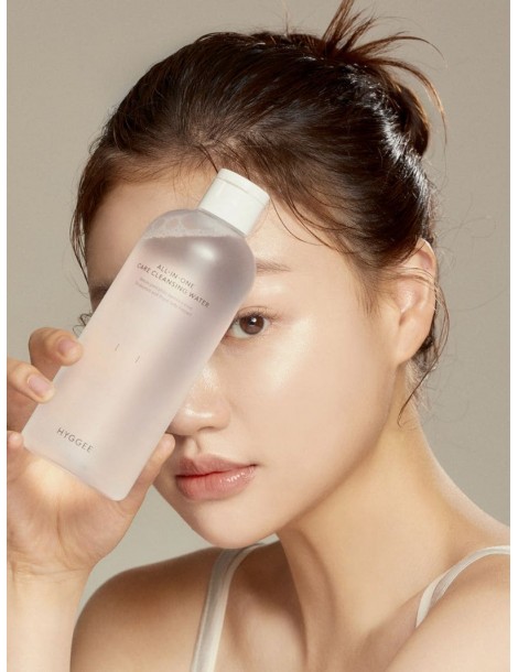 Hyggee All-in-one Care Cleansing Water Modelo